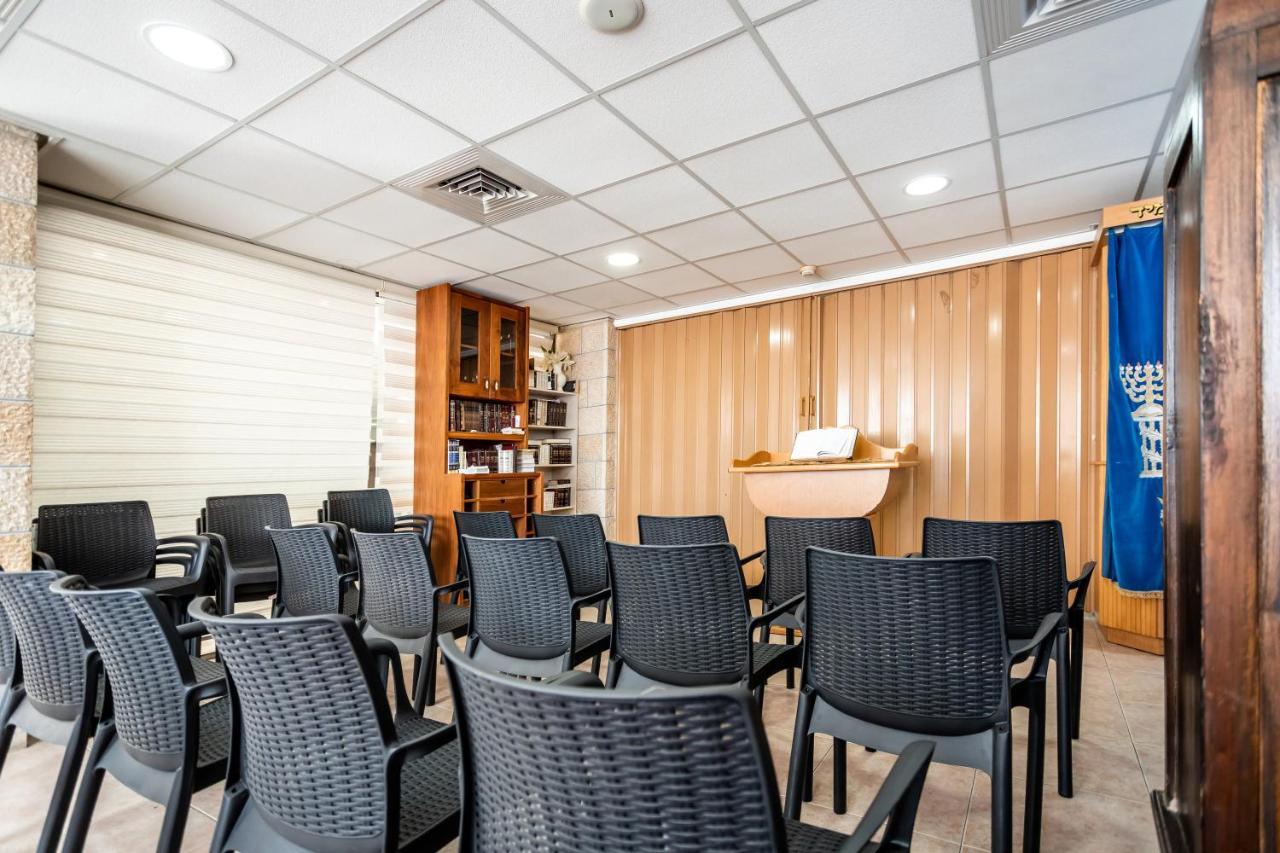 Guest house Aviv Flat 2*